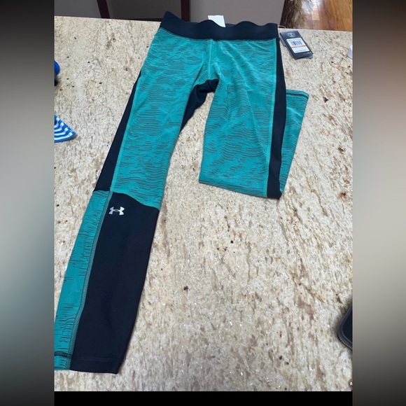 Under armour leggings size small nwt - Picture 2 of 2